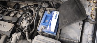 Акумулятор на Volkswagen Jetta