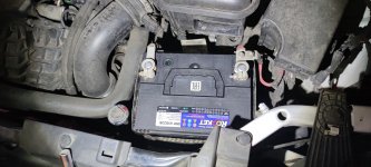 Акумулятор на Jeep Compass