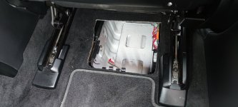 Акумулятор на Mercedes M-Class W164 ML350