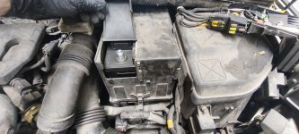 Акумулятор на Peugeot 307
