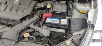 Акумулятор на Nissan Tiida
