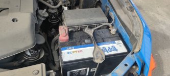Акумулятор на Toyota FJ Cruiser