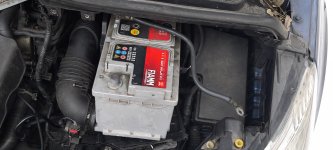 Акумулятор на Ford C-Max