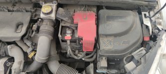 Акумулятор на Peugeot 408