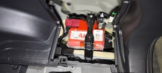 Акумулятор на Toyota Rav4 Hybrid