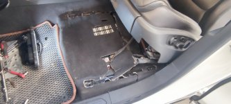 Акумулятор на Volkswagen Touareg