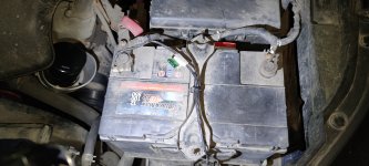 Акумулятор на Toyota FJ Cruiser