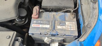 Акумулятор на Toyota FJ Cruiser
