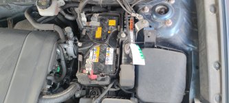 Акумулятор на Mazda CX3