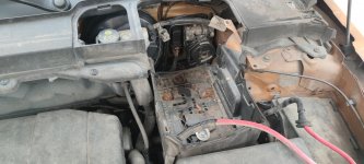 Акумулятор на Land Rover Discovery 2