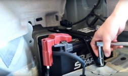 Акумулятор на Toyota Prius