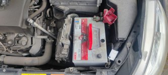 Акумулятор на Nissan Teana