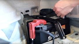 Акумулятор на Toyota Prius