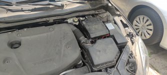 Акумулятор на Volvo V40
