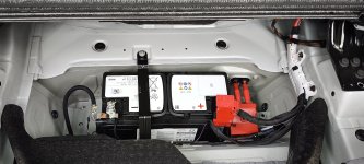 Акумулятор на BMW X7