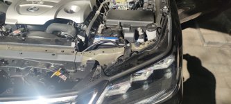 Акумулятор на Lexus LX570
