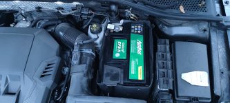 Акумулятор на Volkswagen Passat B8