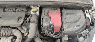 Акумулятор на Peugeot 408