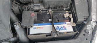 Акумулятор на Kia Carnival