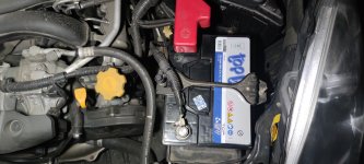 Акумулятор на Subaru Outback