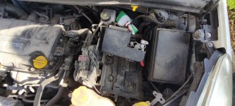 Акумулятор на Opel Corsa