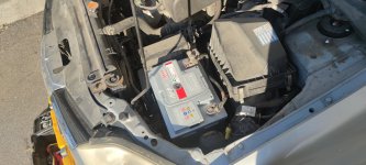 Акумулятор на Nissan Primera