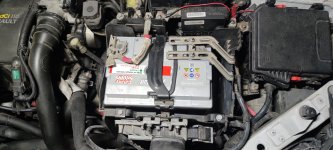 Акумулятор на Renault Megane 3