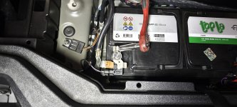 Акумулятор на BMW X5