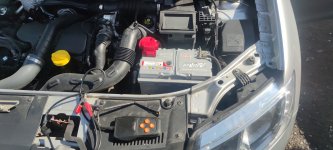 Акумулятор на Renault Sandero