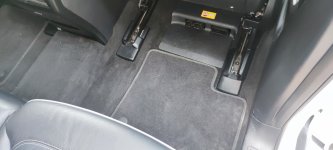 Акумулятор на Mercedes M-Class W164 ML350